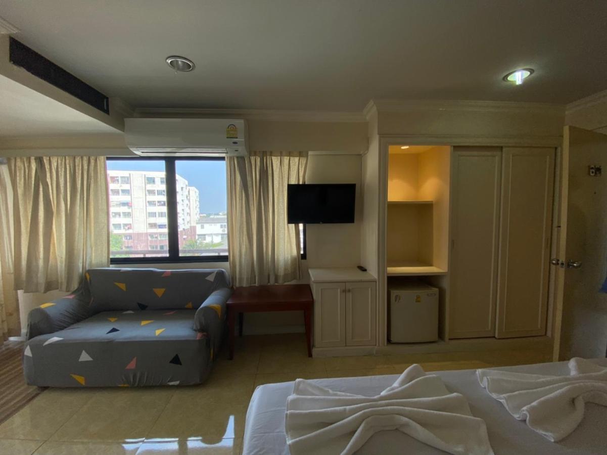 Jumbotel Hotel Бангкок Экстерьер фото