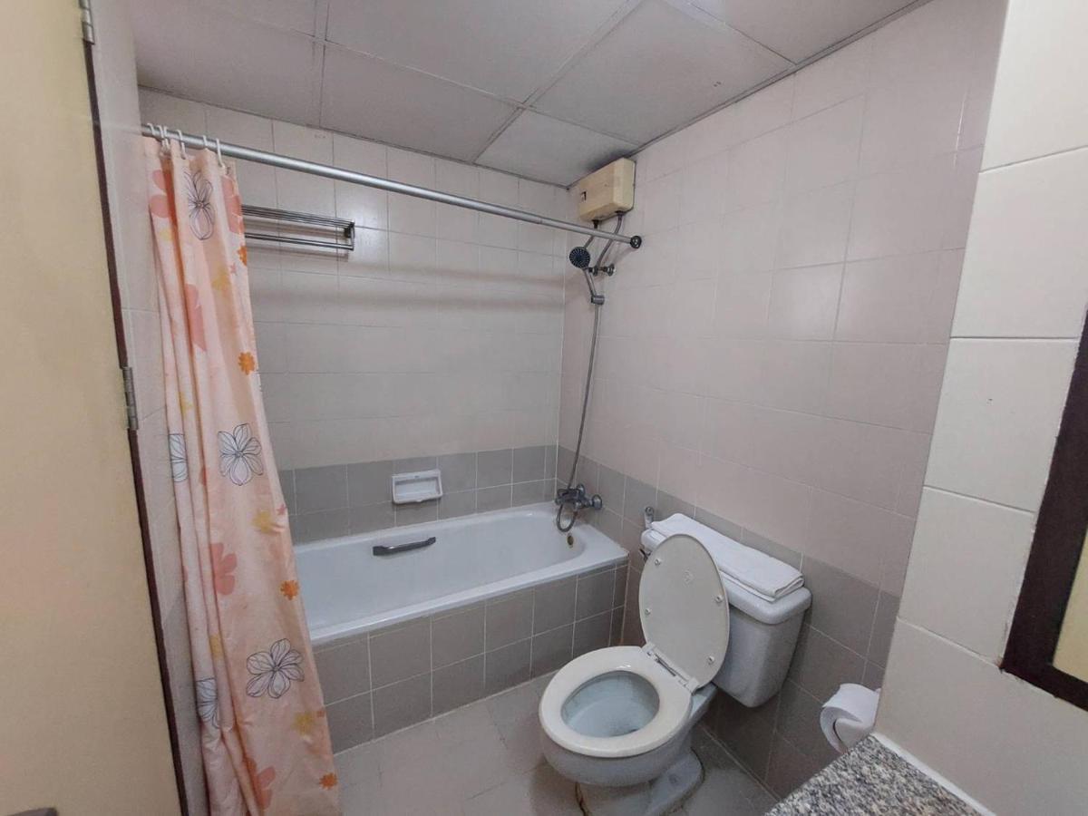 Jumbotel Hotel Бангкок Экстерьер фото