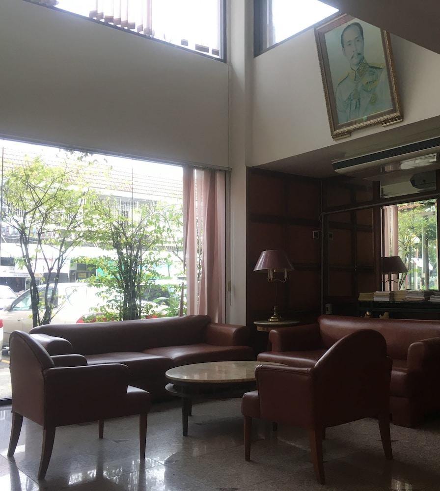 Jumbotel Hotel Бангкок Экстерьер фото